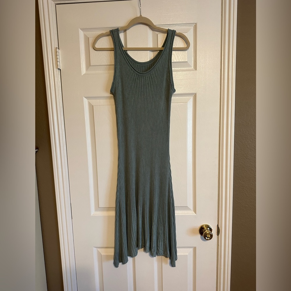 Flowing knit dress - Picture 1 of 4